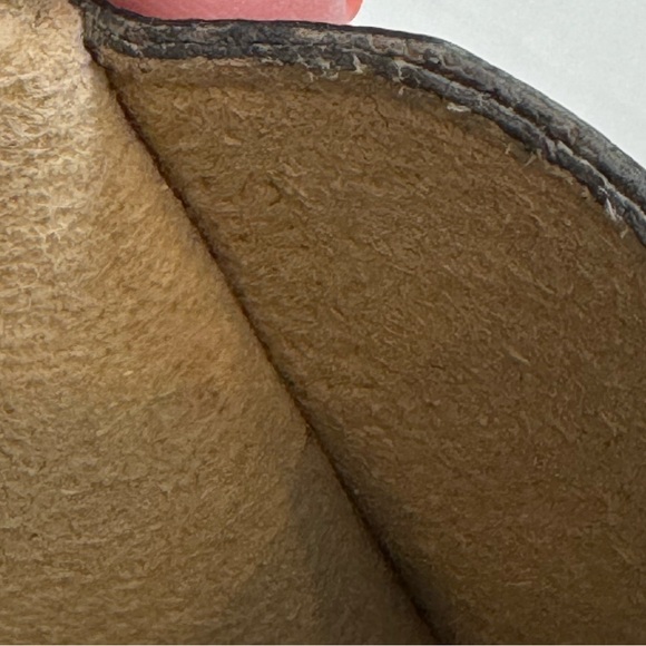 Louis Vuitton Authentic Pre Owned Monogram Etui a Lunettes Rabat Glasses Case. - Picture 10 of 12